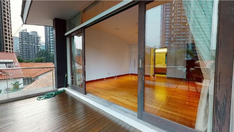 46 one tree hill, One Tree Hill, 6 Bedrooms, 6,780 sqft, Detached House For Rent, by Casey Lim, 500226518 - Master Bedroom ensuite with balcony - PropertyGuru.com.sg