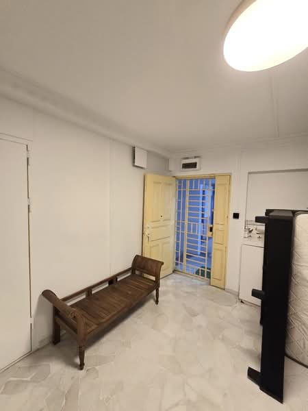 324 Sembawang Close, 324 Sembawang Close, 3 Bedrooms, 1,092 sqft, HDB Flat For Rent, by Jeffrey Lee, 500226519 - Entrance - PropertyGuru.com.sg