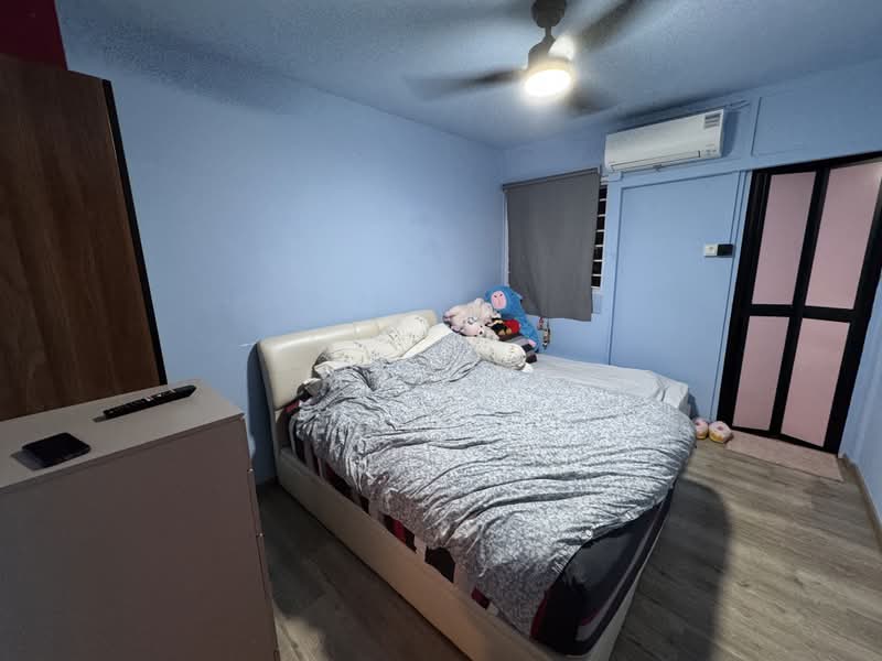 607 Ang Mo Kio Avenue 4, 607 Ang Mo Kio Avenue 4, 2 Bedrooms, 721 sqft, HDB Flat For Sale, by Ian Teo, 500226521 - Bedroom - PropertyGuru.com.sg
