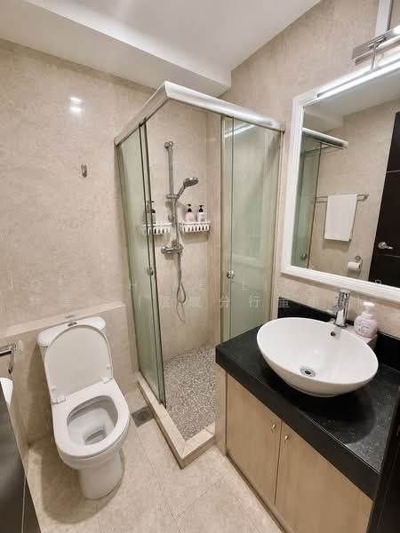 Niven Loft, 70 Niven Road, 3 Bedrooms, 1,033 sqft, Apartment For Rent, by Josephine Lim J R 林婕容 (区域分行董事 ), 500226526 - Bathroom - PropertyGuru.com.sg