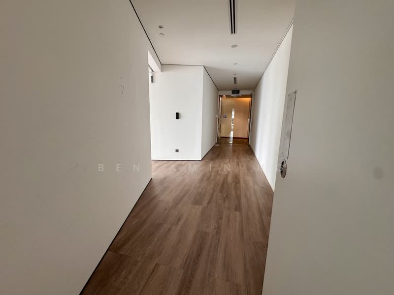 Samsung Hub, 3 Church Street, 3,358 sqft, Office For Rent, by Benjamin Ng, 500226529 - Corridor - CommercialGuru.com.sg