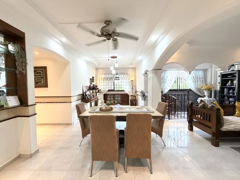 754 Woodlands Circle, 754 Woodlands Circle, 4 Bedrooms, 1,313 sqft, HDB Flat For Sale, by Mohamed Yaseen, 500226534 - Dining Room - PropertyGuru.com.sg