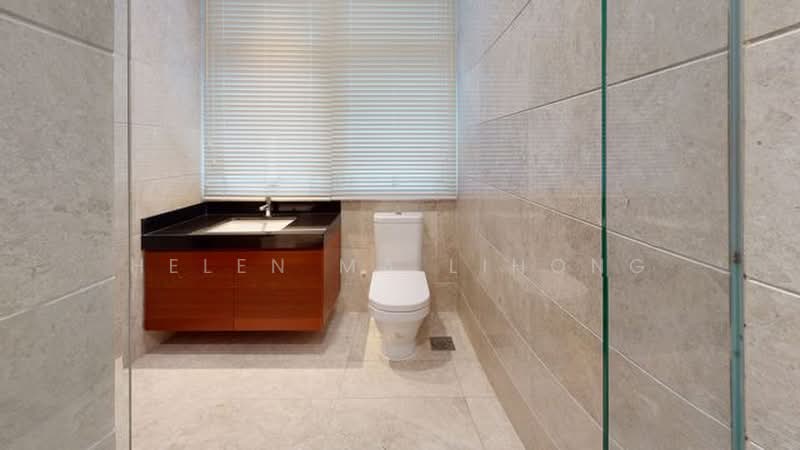 Toh Estate, Toh Drive, 5 Bedrooms, 5,390 sqft, Semi-Detached House For Sale, by Helen Ma Lihong, 500226537 - Bathroom - PropertyGuru.com.sg