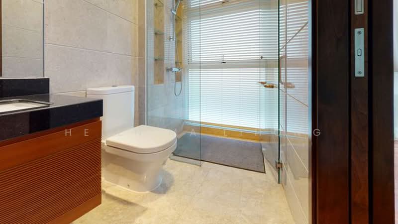 Toh Estate, Toh Drive, 5 Bedrooms, 5,390 sqft, Semi-Detached House For Sale, by Helen Ma Lihong, 500226537 - Bathroom - PropertyGuru.com.sg