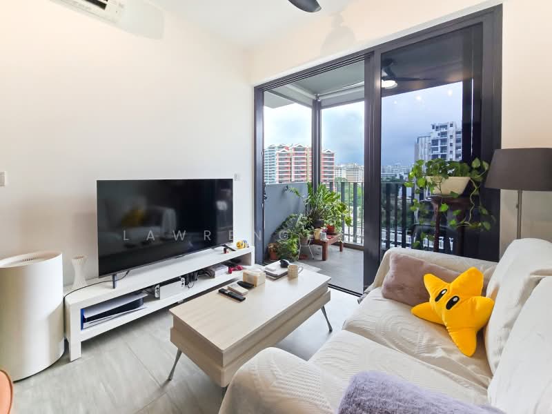 Grandeur Park Residences, 1 Bedok South Avenue 3, 1 Bedroom, 420 sqft, Condominium For Sale, by Lawrence Wee, 500226548 - Living Room - PropertyGuru.com.sg