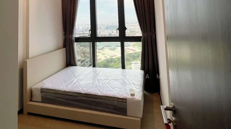 Parc Riviera, 101 West Coast Vale, 3 Bedrooms, 1,335 sqft, Condominium For Rent, by Edwin Tham, 500226552 - Bedroom - PropertyGuru.com.sg