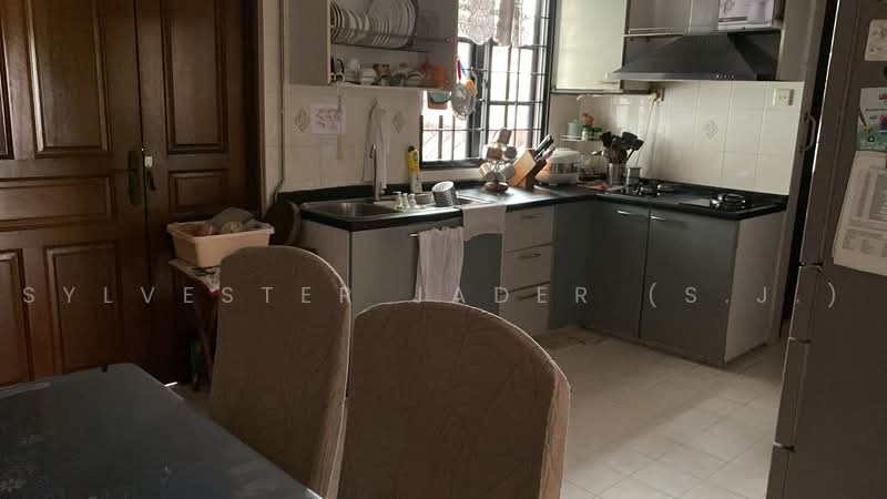 Teacher's Housing Estate, 45 Munshi Abdullah Avenue, 4 Bedrooms, 2,500 sqft, Terraced House For Sale, by Sylvester Jader (S.J.), 500226554 - Kitchen - PropertyGuru.com.sg