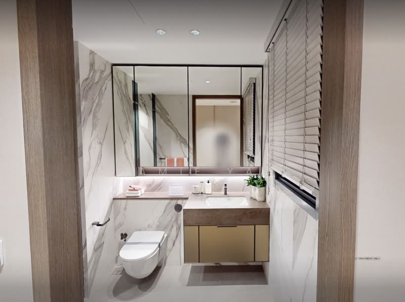Promenade Peak, 1 Zion Road, 3 Bedrooms, 1,033 sqft, Condominium For Sale, by Jamie Yap, 500226560 - Master Bathroom - PropertyGuru.com.sg