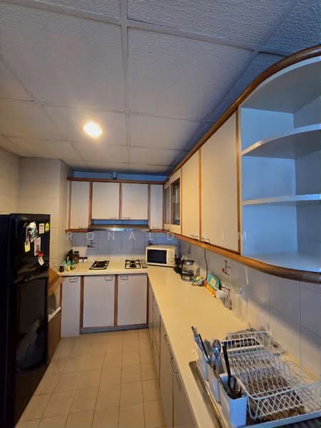 Central Green, 9 Jalan Membina, 1 Bedroom, 807 sqft, Condominium For Sale, by Ronald Lim, 500226570 - Kitchen - PropertyGuru.com.sg