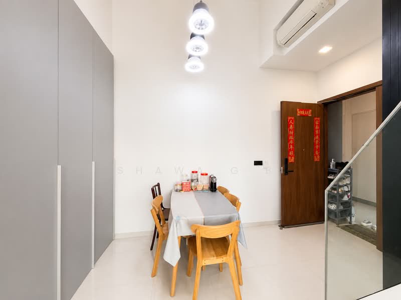 Kandis Residence, 2 Kandis Link, 2 Bedrooms, 764 sqft, Condominium For Sale, by Shawa G B, 500226571 - Dining Room - PropertyGuru.com.sg