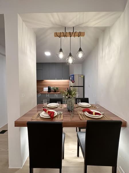 Azalea Park Condo, 6 Flora Road, 3 Bedrooms, 947 sqft, Condominium For Sale, by Daphne Phua, 500226583 - PropertyGuru.com.sg