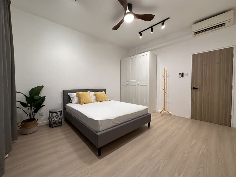 Azalea Park Condo, 6 Flora Road, 3 Bedrooms, 947 sqft, Condominium For Sale, by Daphne Phua, 500226583 - Bedroom - PropertyGuru.com.sg