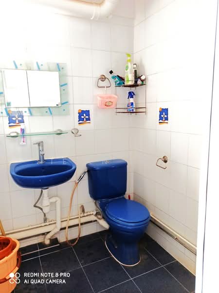 412 Jurong West Street 42, 412 Jurong West Street 42, Room Rental, 120 sqft, HDB Flat For Rent, by Steven Choo, 500226585 - Bathroom - PropertyGuru.com.sg