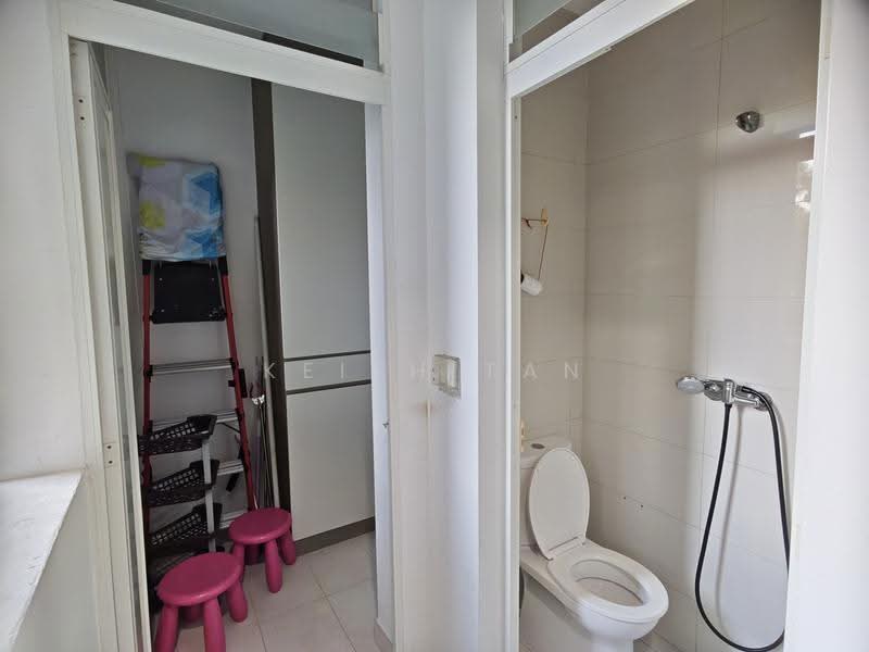 Jewel @ Buangkok, Buangkok Drive, Hougang / Punggol / Sengkang, 3 Bedrooms, 1,130 sqft, Condominium For Rent, by Keith Tan, 500226594 - Helper room - PropertyGuru.com.sg