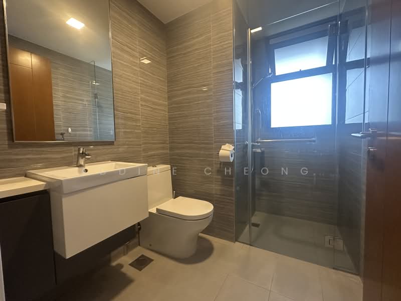 Kovan Regency, 38 Kovan Rise, 2 Bedrooms, 775 sqft, Condominium For Rent, by Addine Cheong, 500226596 - Bathroom - PropertyGuru.com.sg