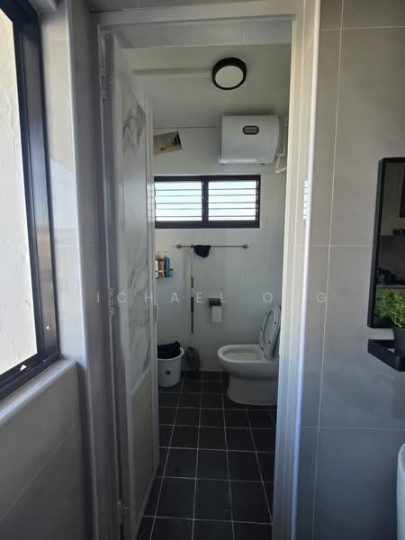 146 Yishun Street 11, 146 Yishun Street 11, Room Rental, 100 sqft, HDB Flat For Rent, by Michael Ong, 500226601 - Bathroom - PropertyGuru.com.sg