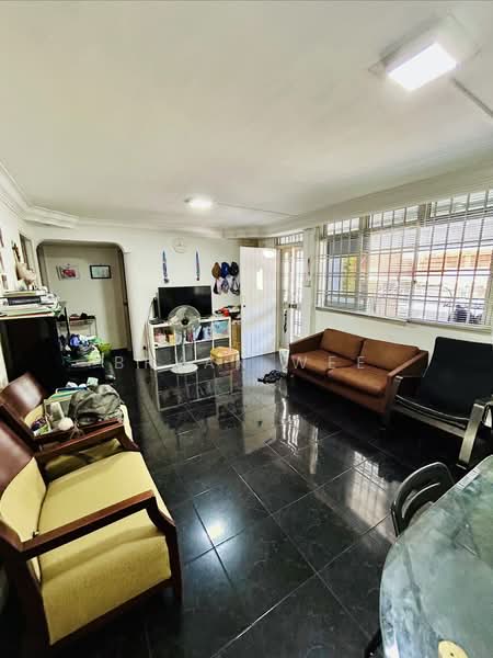 824 Woodlands Street 81, 824 Woodlands Street 81, 3 Bedrooms, 904 sqft, HDB Flat For Rent, by Bryan Wee, 500226614 - Living Room - PropertyGuru.com.sg