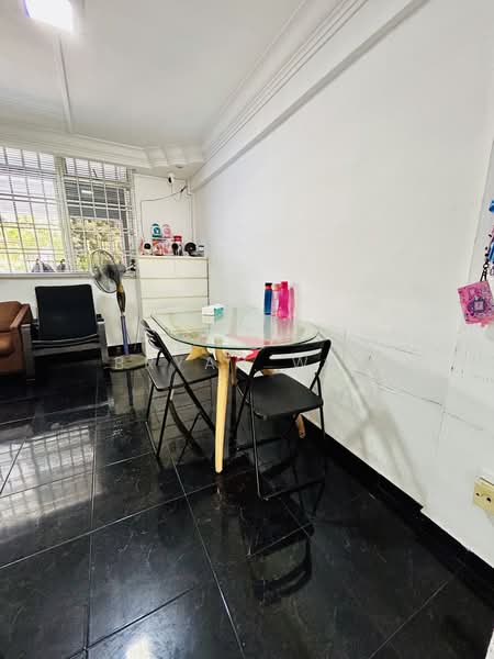 824 Woodlands Street 81, 824 Woodlands Street 81, 3 Bedrooms, 904 sqft, HDB Flat For Rent, by Bryan Wee, 500226614 - Dining Room - PropertyGuru.com.sg