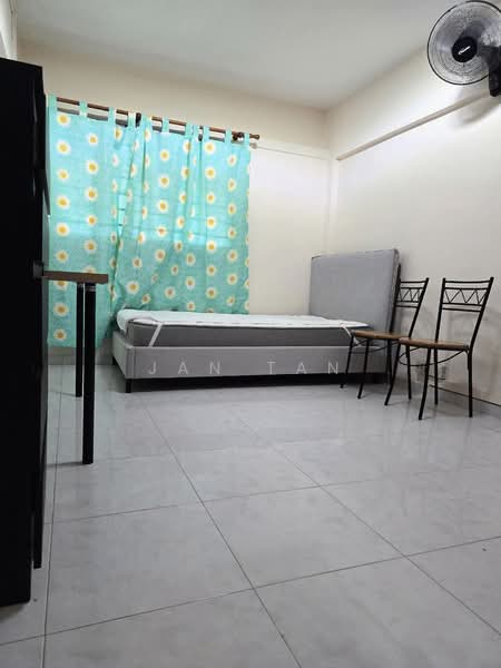 207 Ang Mo Kio Avenue 1, 207 Ang Mo Kio Avenue 1, 3 Bedrooms, 1,044 sqft, HDB Flat For Sale, by Jan Tan, 500226621 - Bedroom - PropertyGuru.com.sg
