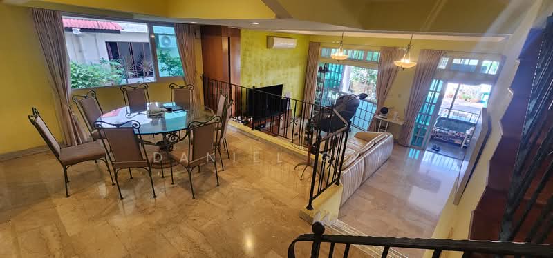Seletar Gardens, , 4 Bedrooms, 3,200 sqft, Corner Terrace For Sale, by Daniel Gay, 500226624 - Split level Living & Dining Areas - PropertyGuru.com.sg