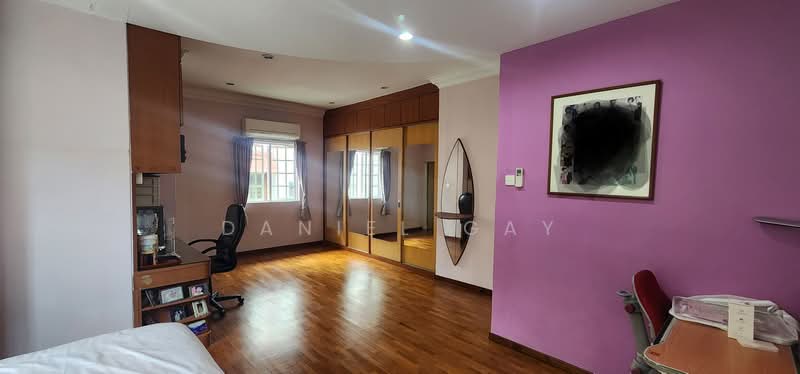 Seletar Gardens, , 4 Bedrooms, 3,200 sqft, Corner Terrace For Sale, by Daniel Gay, 500226624 - Huge & well ventilated Master Bedroom - PropertyGuru.com.sg
