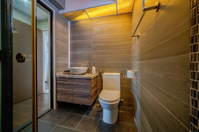 550B Segar Road, 550B Segar Road, Dairy Farm / Bukit Panjang / Choa Chu Kang, 3 Bedrooms, 990 sqft, HDB Flat For Sale, by Zach Wong, 500226635 - Bathroom - PropertyGuru.com.sg