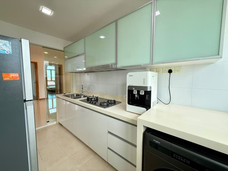 East Signature, 1A Elliot Walk, 3 Bedrooms, 1,001 sqft, Condominium For Rent, by Shawn Chew, 500226657 - Kitchen - PropertyGuru.com.sg