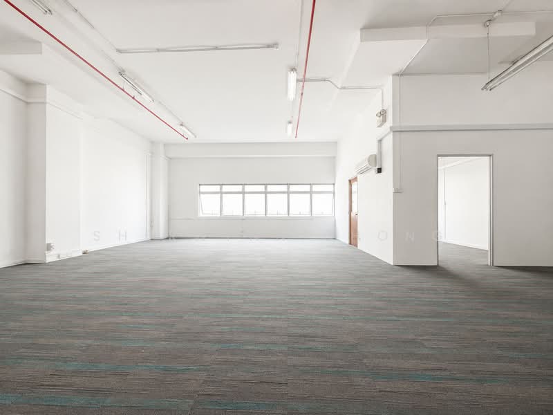 Bright, High-Ceiling Office with Flexible Open Layout I Macpherson Vicinity, Eunos / Geylang / Paya Lebar, 1,550 sqft, Light Industrial (B1) For Rent, by Sherwynn Chong, 500226674 - Interior - CommercialGuru.com.sg