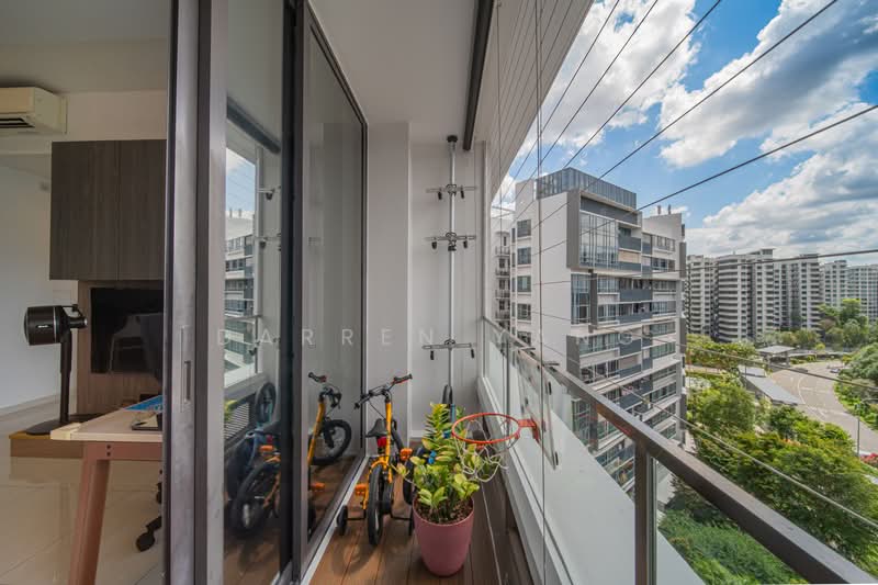 D'Nest, 131 Pasir Ris Grove, 2 Bedrooms, 753 sqft, Condominium For Sale, by Darren Yang, 500226679 - Balcony - PropertyGuru.com.sg