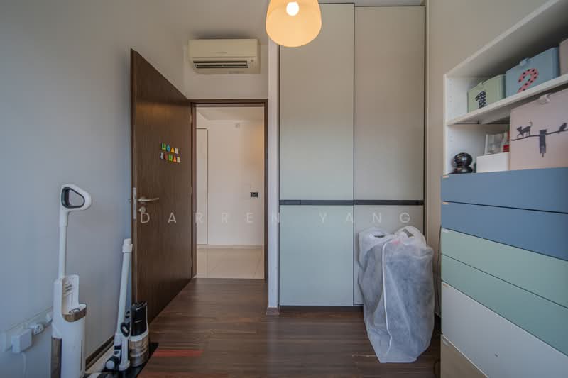 D'Nest, 131 Pasir Ris Grove, 2 Bedrooms, 753 sqft, Condominium For Sale, by Darren Yang, 500226679 - Bedroom - PropertyGuru.com.sg