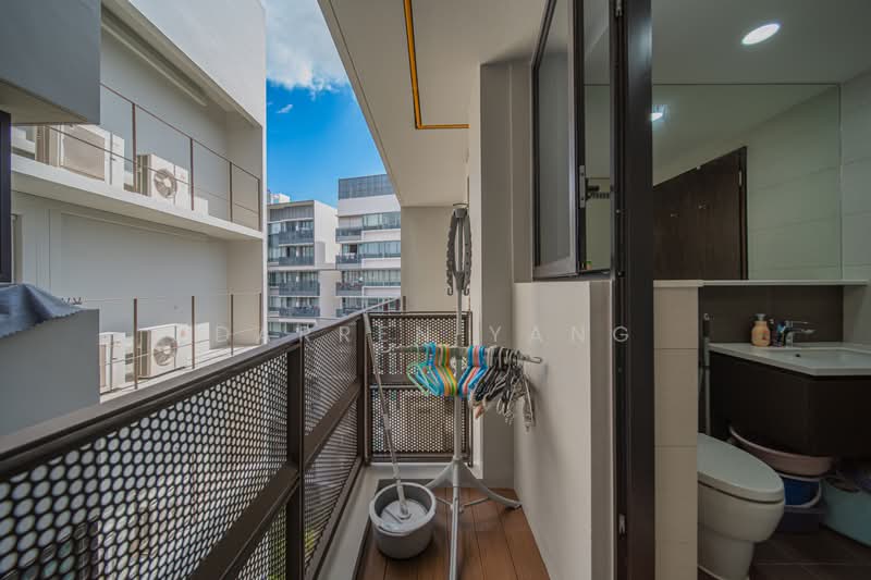 D'Nest, 131 Pasir Ris Grove, 2 Bedrooms, 753 sqft, Condominium For Sale, by Darren Yang, 500226679 - Service Yard - PropertyGuru.com.sg