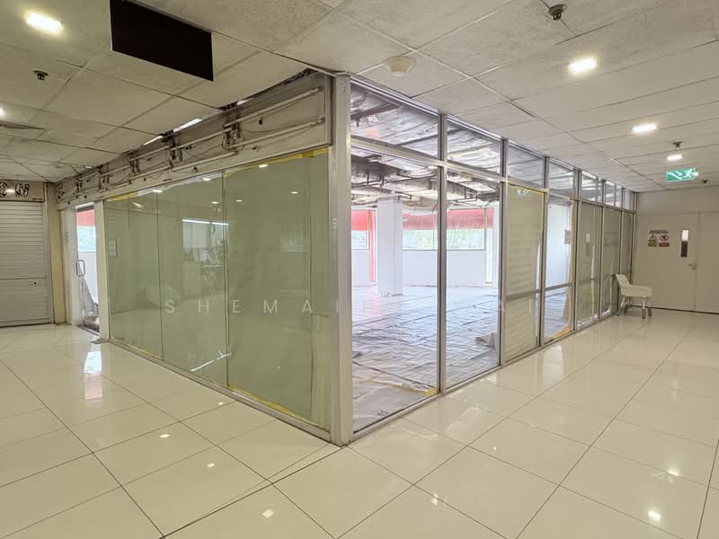 Holland Road Shopping Centre, 211 Holland Avenue, 1,050 sqft, Other Retail For Rent, by Shemaine Wai, 500226687 - Interior - CommercialGuru.com.sg