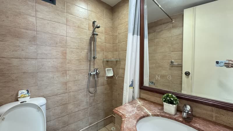 Regent Grove, 50 Choa Chu Kang North 7, 3 Bedrooms, 1,173 sqft, Condominium For Sale, by Shirley Fong, 500226692 - Common Bathroom - PropertyGuru.com.sg