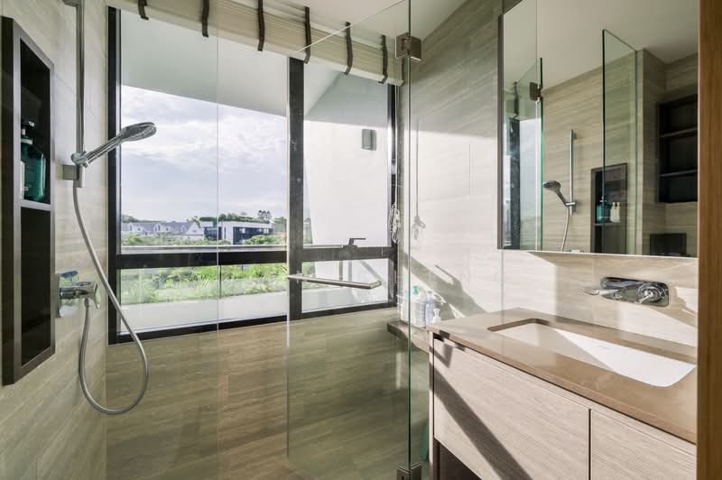 The Crest, 107 Prince Charles Crescent, 2 Bedrooms, 947 sqft, Condominium For Sale, by Joan Cheng, 500226710 - Bathroom - PropertyGuru.com.sg
