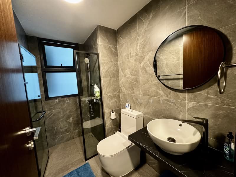 Riverparc Residence, 90 Punggol Drive, 3 Bedrooms, 1,076 sqft, Executive Condominium For Sale, by Haikal Yahya, 500226712 - Bathroom - PropertyGuru.com.sg