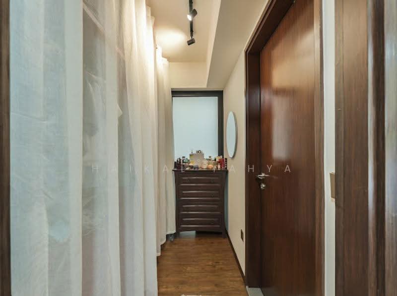 Riverparc Residence, 90 Punggol Drive, Hougang / Punggol / Sengkang, 3 Bedrooms, 1,076 sqft, Executive Condominium For Sale, by Haikal Yahya, 500226712 - Walk in wardrobe - PropertyGuru.com.sg