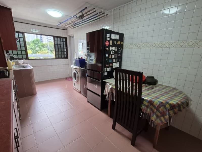 102 Jalan Rajah, 102 Jalan Rajah, 3 Bedrooms, 1,012 sqft, HDB Flat For Sale, by John Lim, 500226728 - Kitchen - PropertyGuru.com.sg