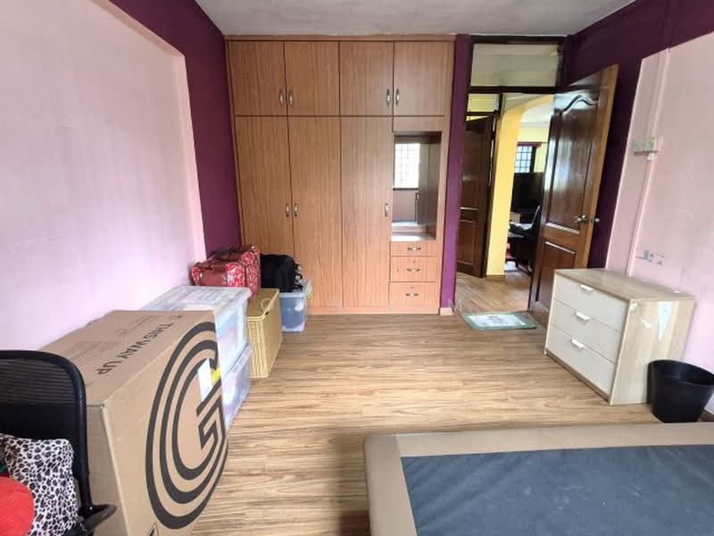 102 Jalan Rajah, 102 Jalan Rajah, 3 Bedrooms, 1,012 sqft, HDB Flat For Sale, by John Lim, 500226728 - Common room 1 - PropertyGuru.com.sg