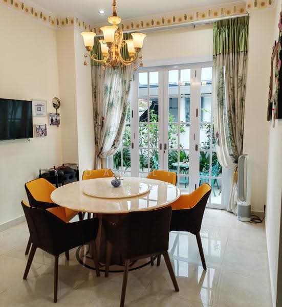 Braddell Heights Estate, Matlock Rise, Macpherson / Potong Pasir, 5 Bedrooms, 5,500 sqft, Bungalow House For Sale, by Dan Lim, 500226730 - Dining Room - PropertyGuru.com.sg