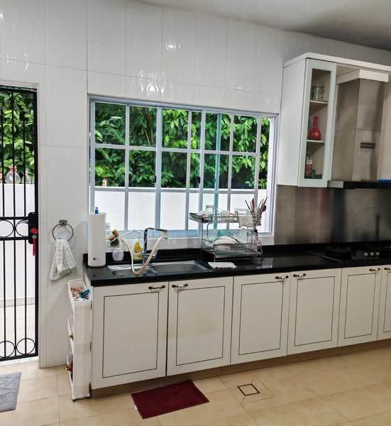 Braddell Heights Estate, Matlock Rise, Macpherson / Potong Pasir, 5 Bedrooms, 5,500 sqft, Bungalow House For Sale, by Dan Lim, 500226730 - Kitchen - PropertyGuru.com.sg