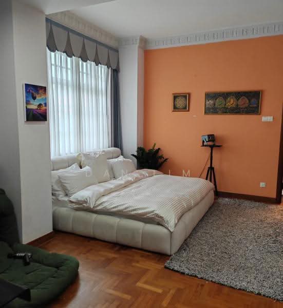 Braddell Heights Estate, Matlock Rise, Macpherson / Potong Pasir, 5 Bedrooms, 5,500 sqft, Bungalow House For Sale, by Dan Lim, 500226730 - Bedroom - PropertyGuru.com.sg