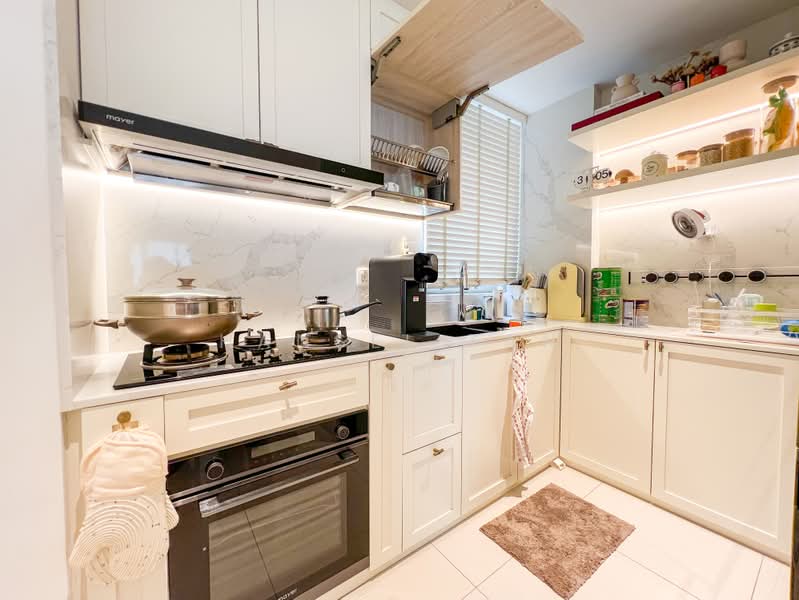 Sea Horizon, 11 Pasir Ris Rise, 4 Bedrooms, 1,335 sqft, Executive Condominium For Sale, by Hansel Tan, 500226732 - Kitchen - PropertyGuru.com.sg