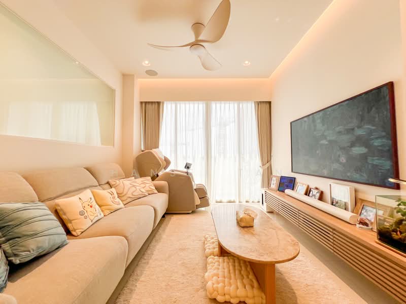 Sea Horizon, 11 Pasir Ris Rise, 4 Bedrooms, 1,335 sqft, Executive Condominium For Sale, by Hansel Tan, 500226732 - Living Room - PropertyGuru.com.sg