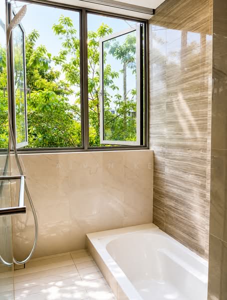 Este Villa, Nim Road, 5 Bedrooms, 3,423 sqft, Cluster House For Sale, by Alvin Kee, 500226749 - Bathroom - PropertyGuru.com.sg