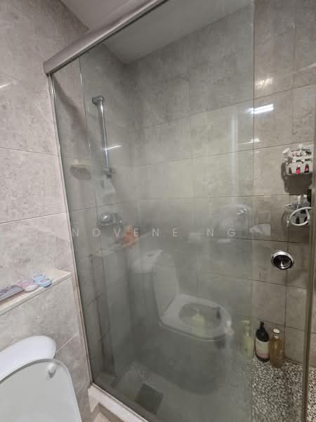 Niven Loft, 70 Niven Road, 3 Bedrooms, 1,033 sqft, Apartment For Rent, by Novene Ng, 500226751 - Bathroom - PropertyGuru.com.sg