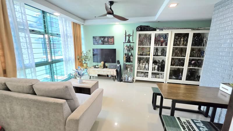 690B Woodlands Drive 75, 690B Woodlands Drive 75, 3 Bedrooms, 968 sqft, HDB Flat For Sale, by Sani Faisal, 500226756 - Living Room - PropertyGuru.com.sg