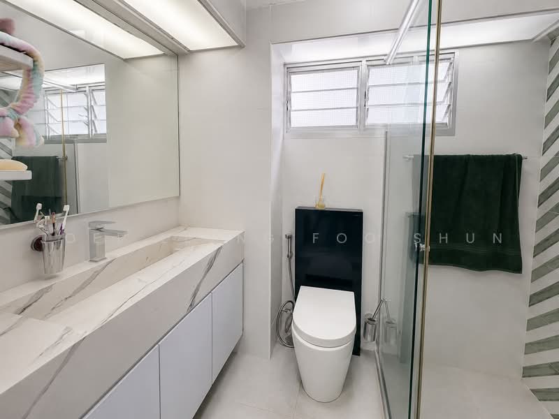 613B Bedok Reservoir Road, 613B Bedok Reservoir Road, 3 Bedrooms, 1,076 sqft, HDB Flat For Sale, by Joel Leong Foo Shun, 500226789 - Master Bathroom - PropertyGuru.com.sg