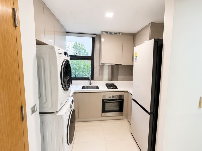 Blossom Residences, 30 Segar Road, 2 Bedrooms, 753 sqft, Executive Condominium For Sale, by Adrian See, 500226792 - Kitchen - PropertyGuru.com.sg