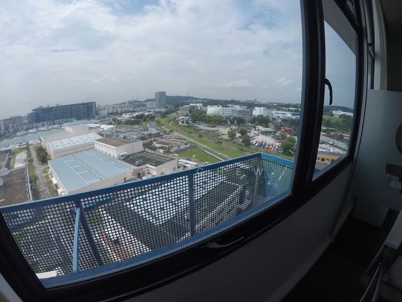 Tradehub 21, 18 Boon Lay Way, 1,518 sqft, Light Industrial (B1) For Rent, by Ben Chew, 500226815 - View - CommercialGuru.com.sg
