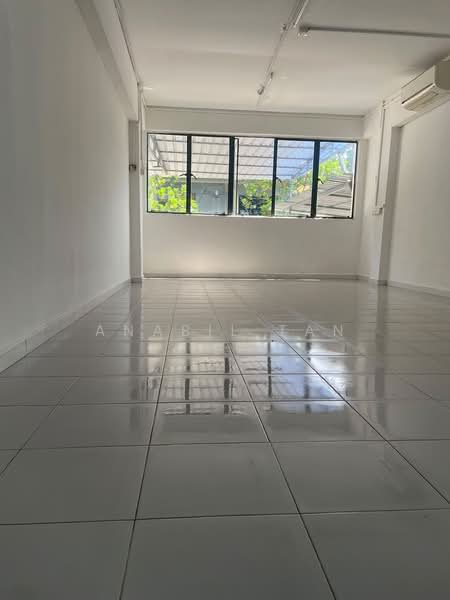 999 yrs Leasehold Terrace Factory, Dairy Farm / Bukit Panjang / Choa Chu Kang, 5,821 sqft, Light Industrial (B1) For Sale, by Anabil Tan, 500226821 - Interior - CommercialGuru.com.sg